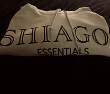 Load image into Gallery viewer, SHIAGO Essentials Crewneck